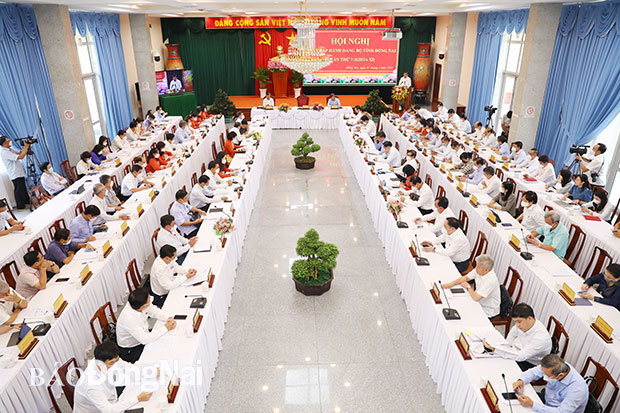 Quang cảnh Hội nghị Ban chấp hành Đảng bộ tỉnh lần thứ 7 khóa XI