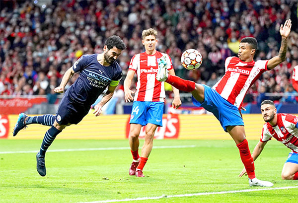Gündoğan cùng Man City vào bán kết khi vượt qua Atlético