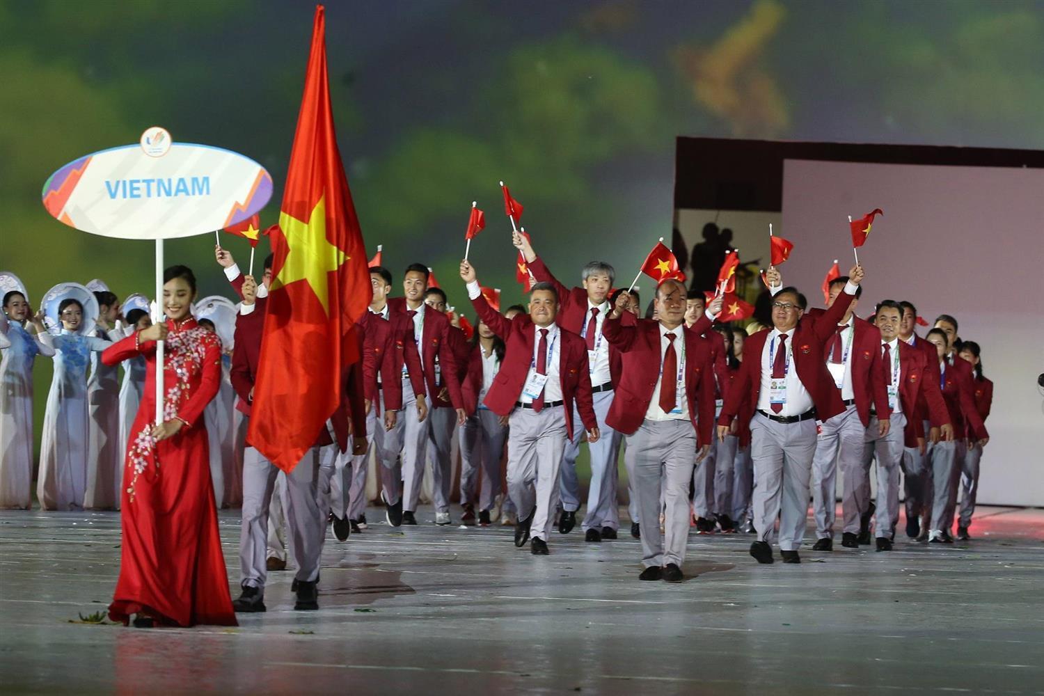 Đoàn thể thao Việt Nam diễu hành tại Lễ khai mạc SEA Games 31
