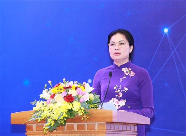 Chairwoman of the Vietnam Women’s Union’s Central Committee Ha Thi Nga speaks at the award ceremony. 