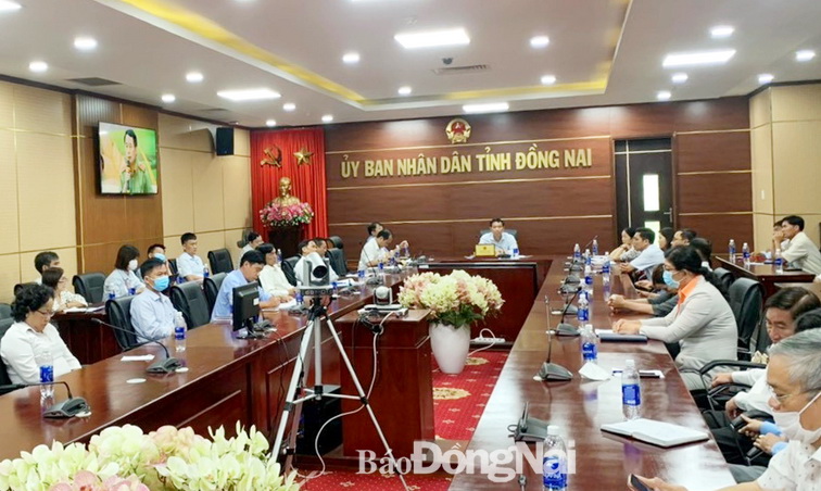 Phó chủ tịch UBND tỉnh Võ Văn Phi chủ trì tại điểm cầu tỉnh Đồng Nai