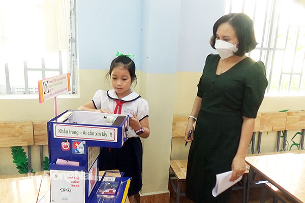 Chấm điểm giải pháp của hoc sinh trường Tiểu học Long Khánh