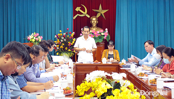 Chủ tịch HĐND tỉnh Thái Bảo phát biểu kết luận cuộc họp