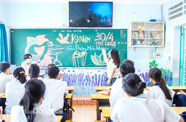 Một tiết học lịch sử của học sinh Trường THPT Lê Quý Đôn - Tân Mai (TP.Biên Hòa). Ảnh: Công Nghĩa