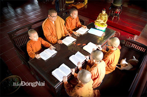 Giải nhì - Học kinh Phật. Ảnh: Đoàn Ngọc Ân