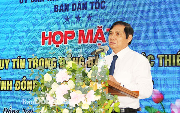 Phó chủ tịch UBND tỉnh Nguyễn Sơn Hùng phát biểu tại hội nghị. Ảnh: Sông Thao