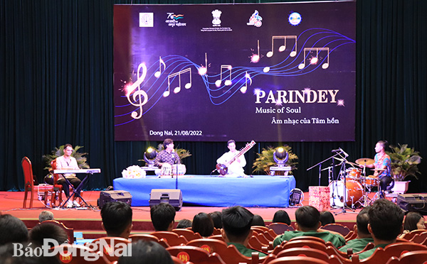 Chương trình biểu diễn âm nhạc Ấn Độ Parindey - Âm nhạc của tâm hồn nằm trong khuôn khổ Lễ hội Namaste Việt Nam 2022
