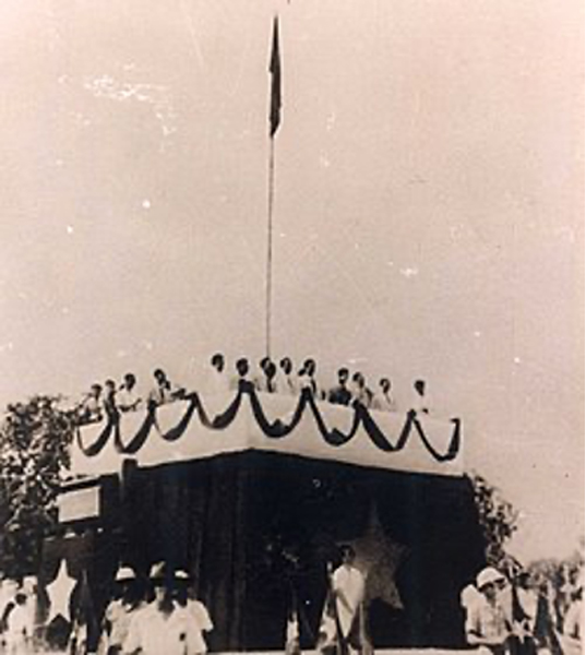 Lễ tuyên ngôn độc lập tuyên bố thành lập nước Việt Nam Dân chủ cộng hòa tại Quảng trường Ba Đình