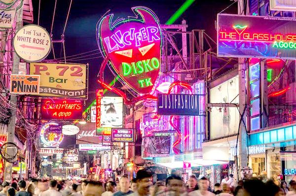 Thị trấn Pattaya về đêm. Ảnh: Nguồn: View Apart / Shutterstock