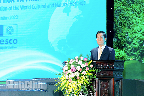 Đồng chí Hà Kim Ngọc, Thứ trưởng Bộ ngoại giao, Chủ tịch Ủy ban UNESCO Việt Nam phát biểu tại Lễ kỷ niệm.