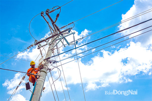 Do nằm biệt lập giữa rừng thuộc Khu Bảo tồn thiên nhiên - văn hóa Đồng Nai, giáp lòng hồ Trị An, nên việc bảo trì, sửa chữa sự cố điện ở đây gặp rất nhiều khó khăn. Khi nhận thông báo sự cố, đội sửa chữa phải di chuyển từ 20-30km đường xuyên rừng, tìm kiếm vị trí gặp sự cố, càng khó khăn hơn nữa nếu sự cố xảy ra vào ban đêm