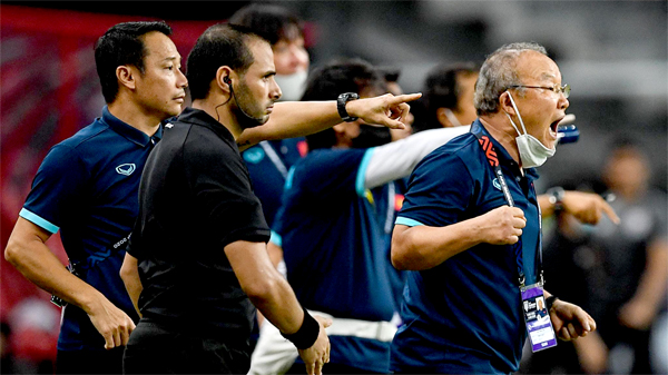 "Tống cựu nghinh tân"