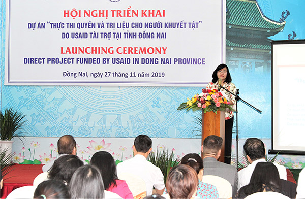 Phó chủ tịch UBND tỉnh Nguyễn Hòa Hiệp phát biểu tại Hội nghị triển khai Dự án thực thi quyền và trị liệu cho người khuyết tật do USAID tài trợ tại tỉnh Đồng Nai.